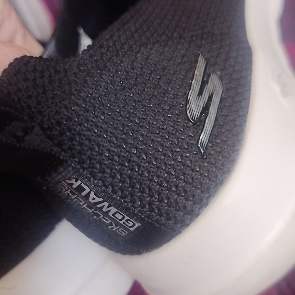 Skechers Air-cooled Goga Mat Black Slip-ons Size 8 - Picture 4 of 5